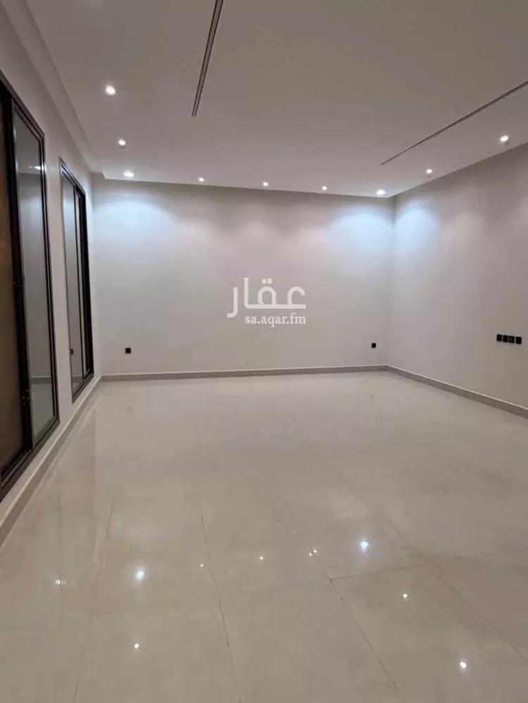 دور للبيع في شارع 101 st, حي الندوة, مدينة الرياض, منطقة الرياض