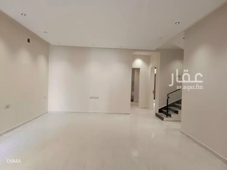 دور للبيع في شارع ابن أحمر, حي الخليج, مدينة الرياض, منطقة الرياض صورة 2