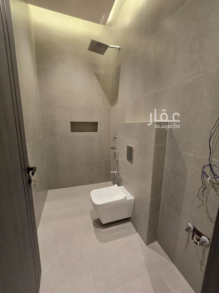 Floor for Sale in Riyadh Ghirnatah 8