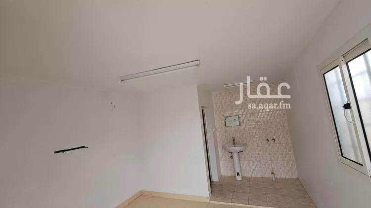 فيلا للبيع في شارع الطنيب, حي غرناطة, مدينة الرياض, منطقة الرياض 9
