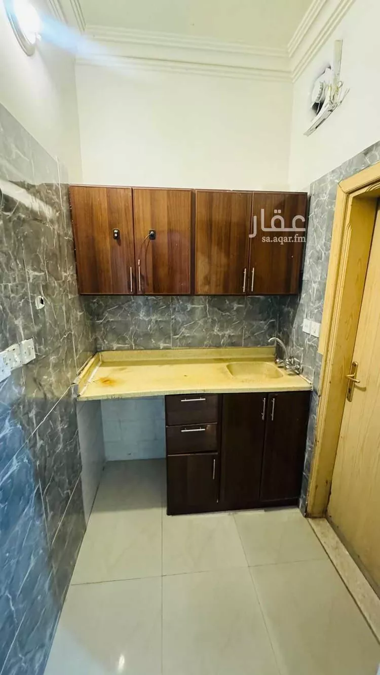 عمارة للإيجار في شارع الأمير فيصل بن تركي بن عبدالعزيز, حي المربع, مدينة الرياض, منطقة الرياض صورة 2