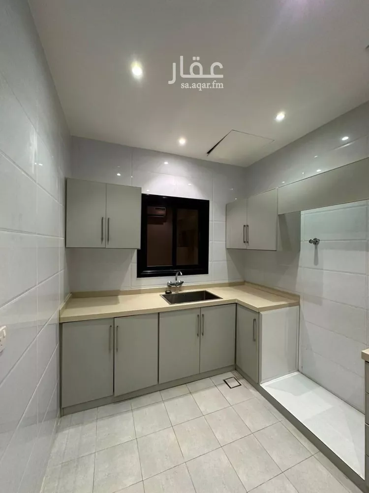 شقة للإيجار في شارع شهيد الدين ثم الوطن محمد بن شيبان بن سع, حي العارض, مدينة الرياض, منطقة الرياض