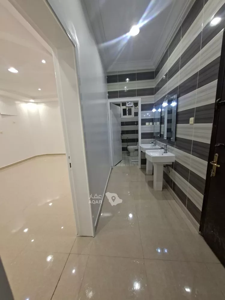 شقة للإيجار في شارع عباد الناجي, حي الشرف, مدينة خميس مشيط, منطقة عسير صورة 5