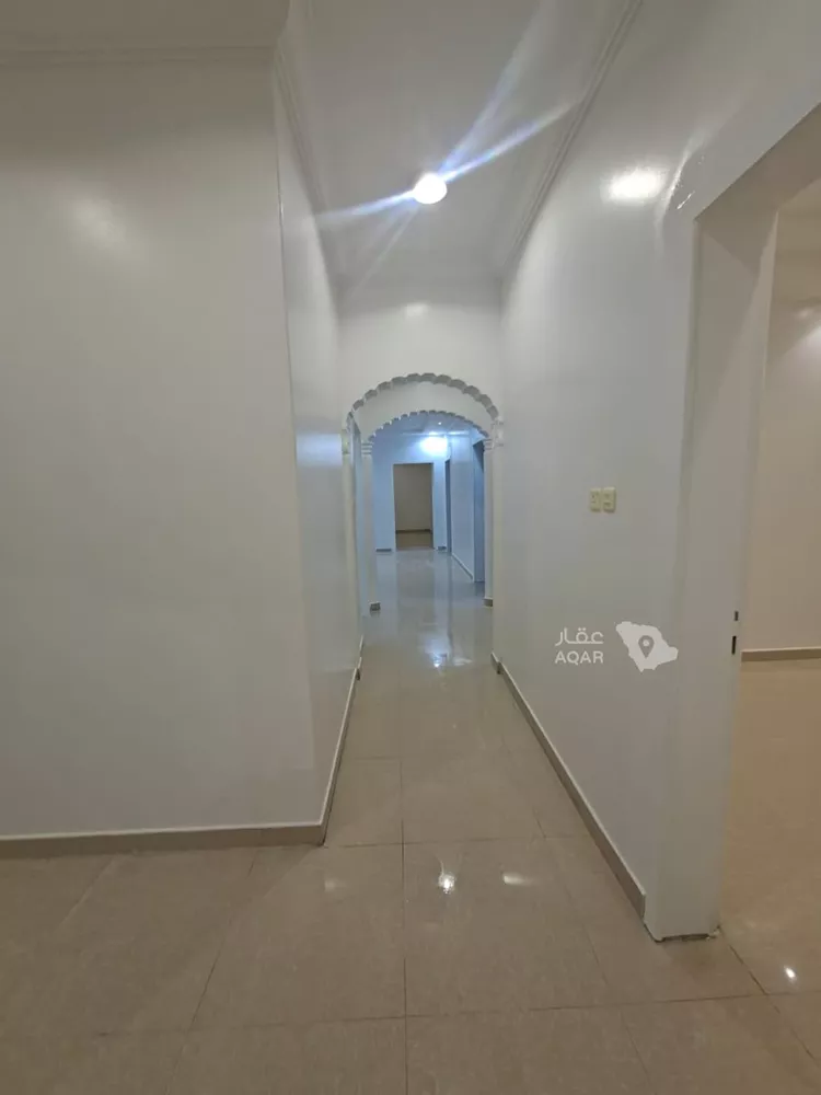 شقة للإيجار في شارع عباد الناجي, حي الشرف, مدينة خميس مشيط, منطقة عسير صورة 4
