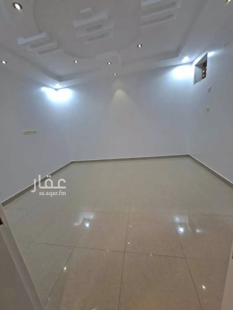 عمارة للبيع في شارع عباد الناجي, حي الشرف, مدينة خميس مشيط, منطقة عسير صورة 2