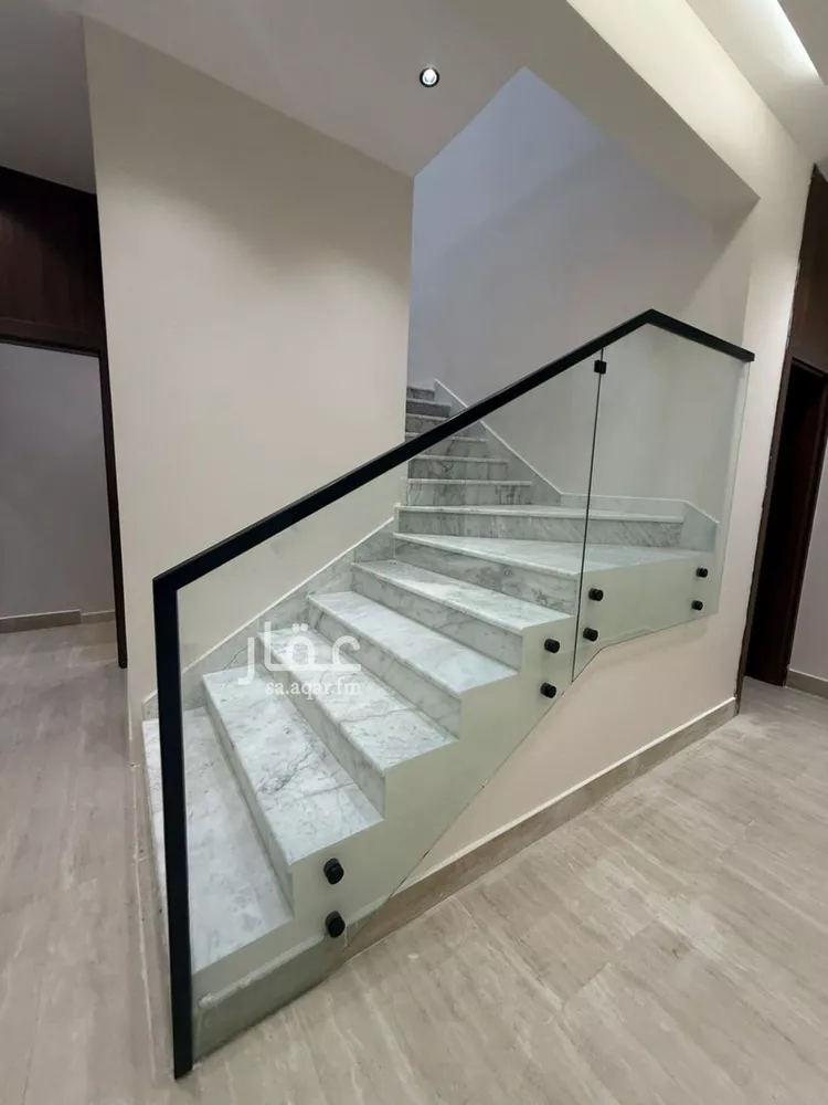 فيلا للبيع في شارع نهر السوباط, حي بدر, مدينة الرياض, منطقة الرياض