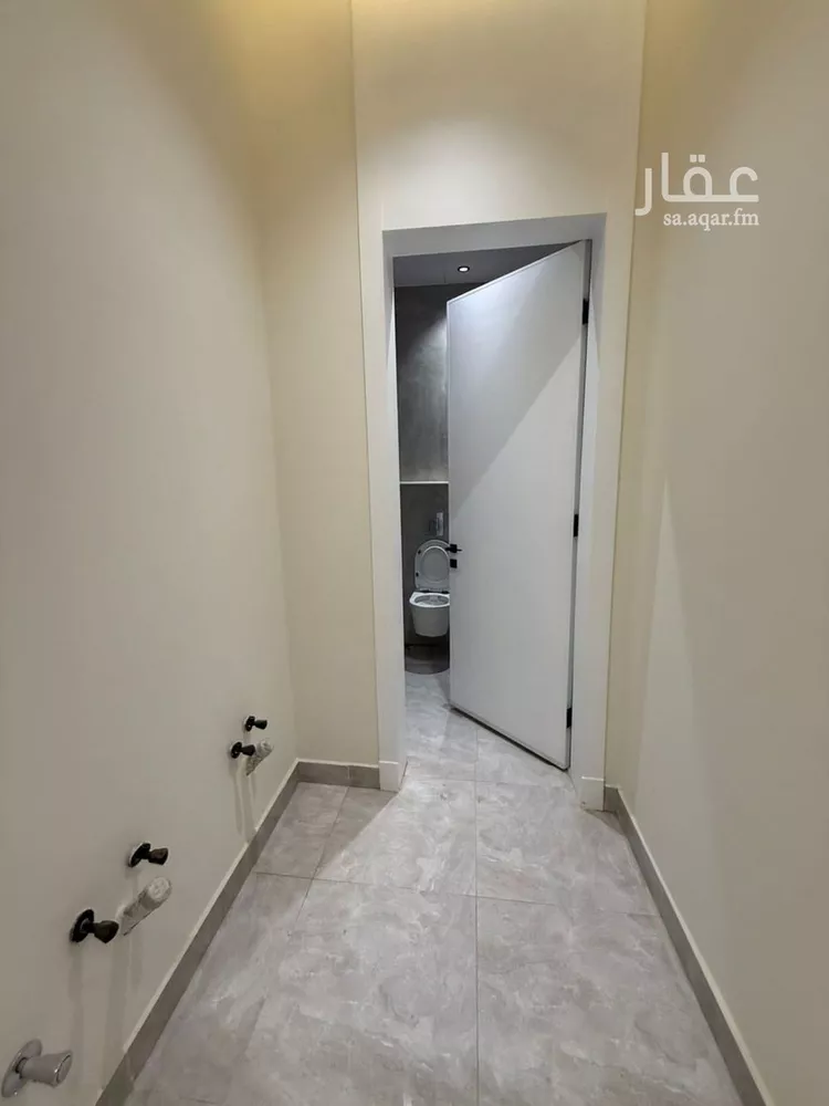 فيلا للبيع في شارع علاء الدين القرشي, حي العوالي, مدينة الرياض, منطقة الرياض صورة 4