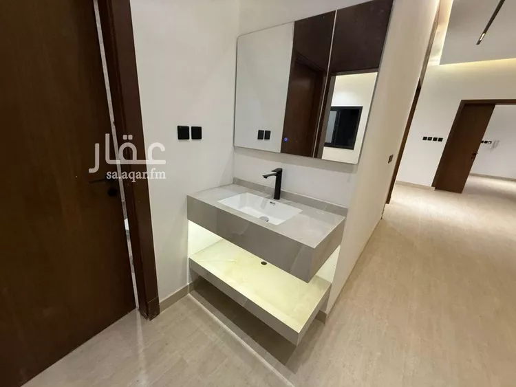 دور للبيع في شارع الاشتر النخعي, حي الرحمانية, مدينة جدة, منطقة مكة المكرمة صورة 2