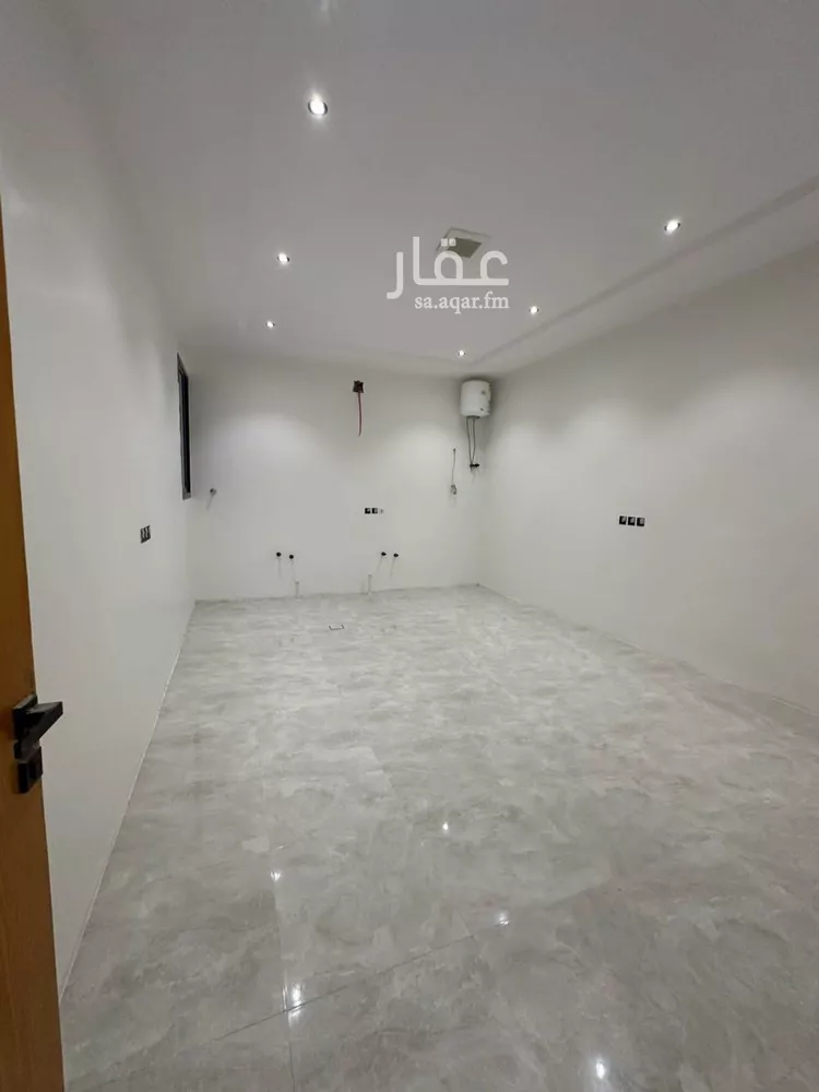 فيلا للبيع في شارع المجمع, حي طويق, مدينة الرياض, منطقة الرياض صورة 3
