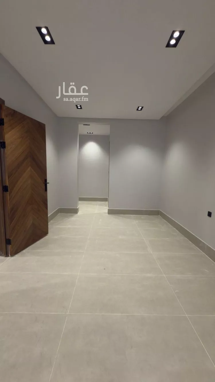 فيلا للبيع في شارع حسين الأبريقي, حي عكاظ, مدينة الرياض, منطقة الرياض صورة 4