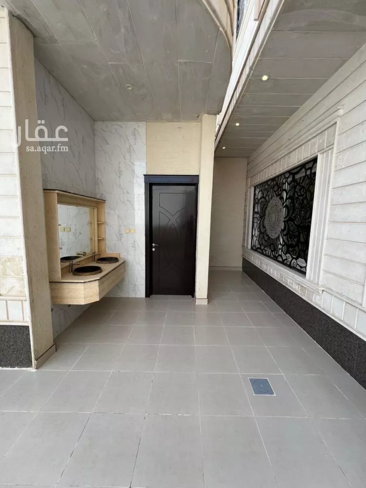Villa for Sale in Riyadh Tuwaiq 14