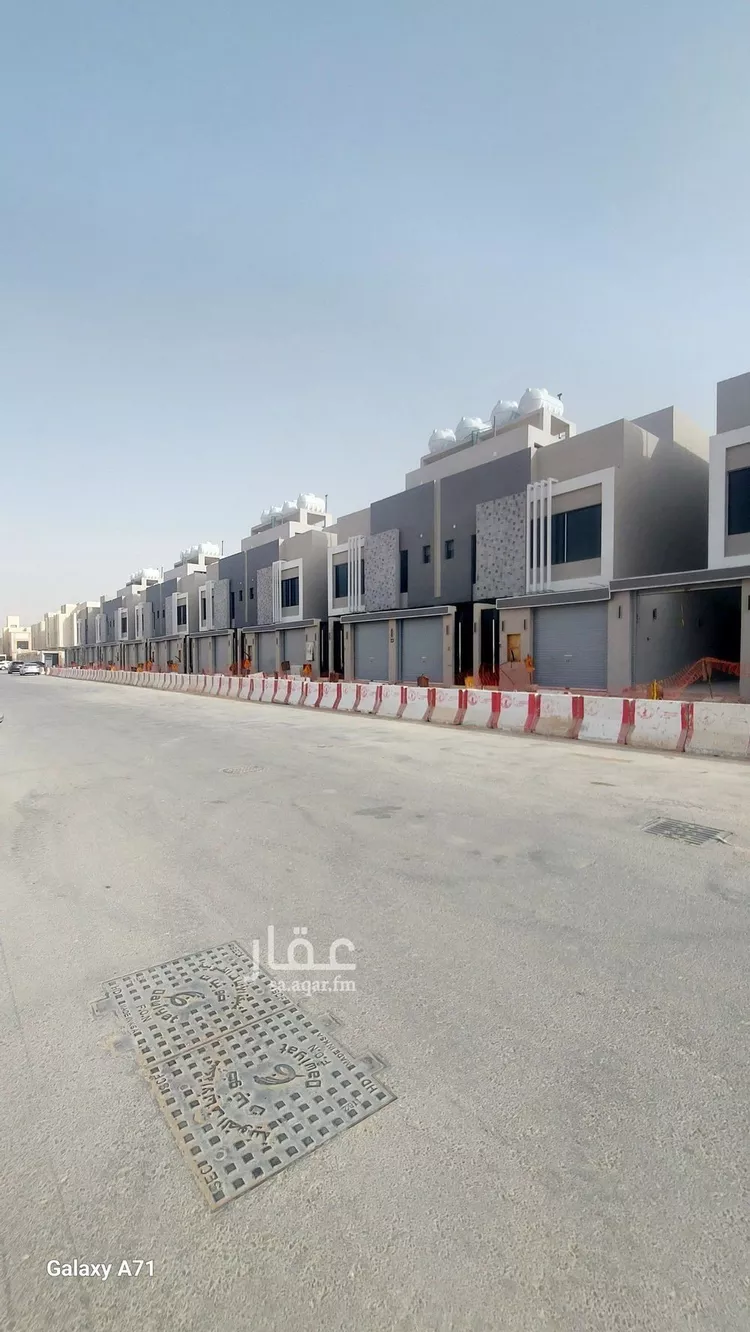 دور للبيع في شارع عماد الدين بن النحاس, حي بدر, مدينة الرياض, منطقة الرياض