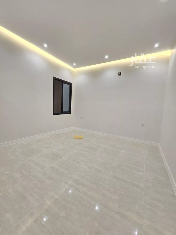 دور للبيع في شارع عبدالرحمن بن مهنا, حي سلطانة, مدينة الرياض, منطقة الرياض صورة 4