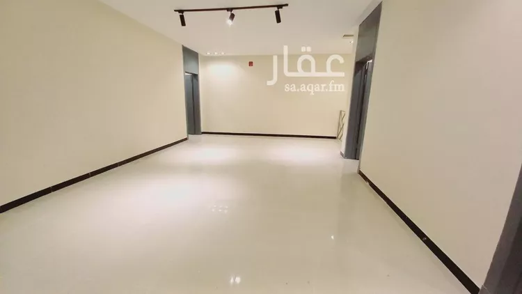 دور للبيع في شارع الامام البخاري, حي بدر, مدينة الرياض, منطقة الرياض صورة 2