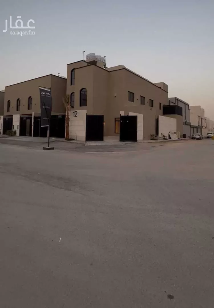 دور للبيع في شارع يوسف البزاز, حي عكاظ, مدينة الرياض, منطقة الرياض