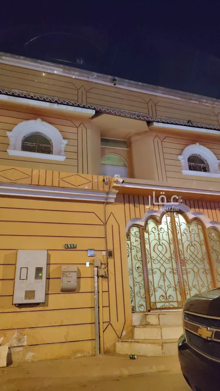 فيلا للبيع في شارع عبدالرحمن بن حريش, حي العريجاء الغربي, مدينة الرياض, منطقة الرياض صورة 2