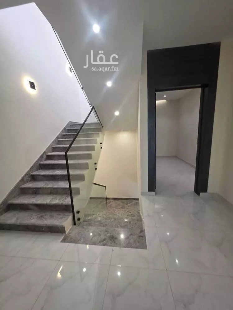 Villa for Sale in Riyadh Shubra 10