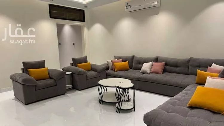 Floor for Sale in Riyadh Okaz 8