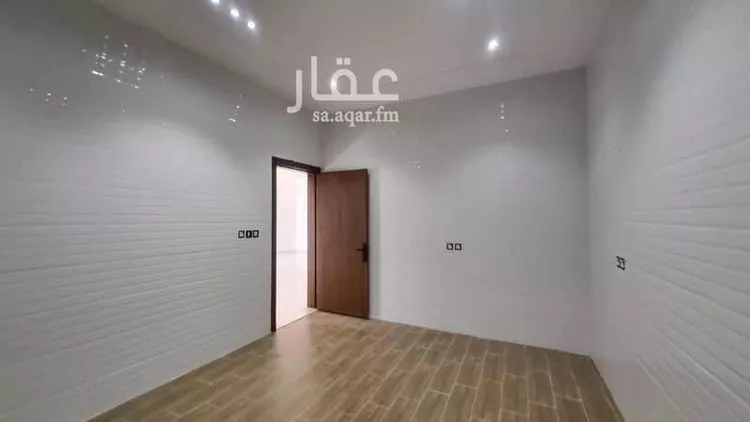 دور للبيع في شارع المرصد, حي الحزم, مدينة الرياض, منطقة الرياض صورة 4