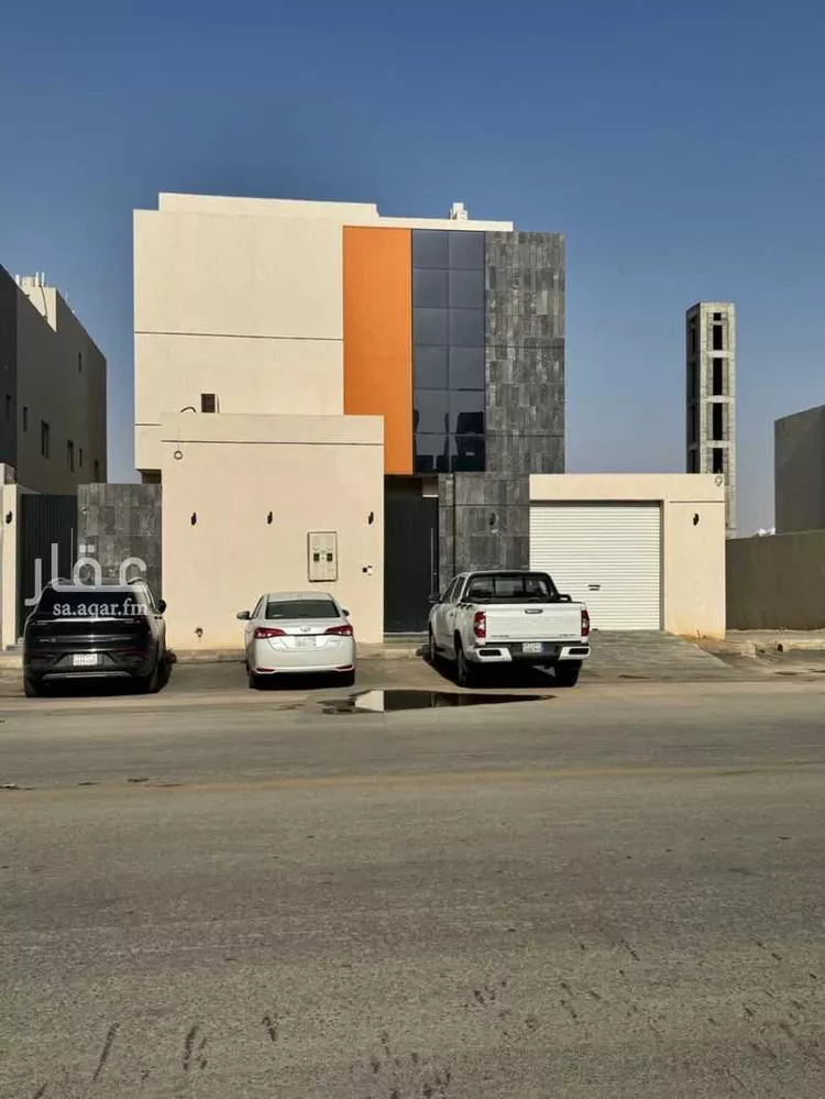 فيلا للبيع في شارع الصفار الذهبي, حي عكاظ, مدينة الرياض, منطقة الرياض