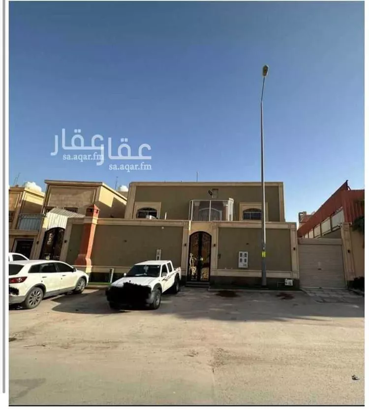 فيلا للبيع في شارع الرائد, حي العزيزية, مدينة الرياض, منطقة الرياض