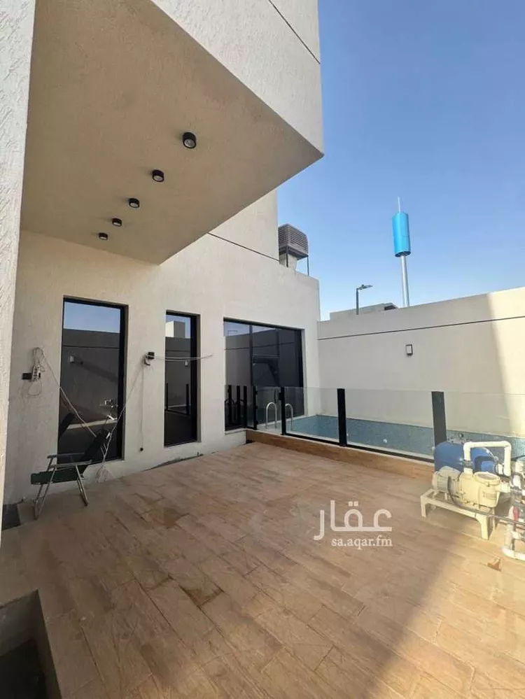 فيلا للبيع في شارع الصفار الذهبي, حي عكاظ, مدينة الرياض, منطقة الرياض 1 صورة