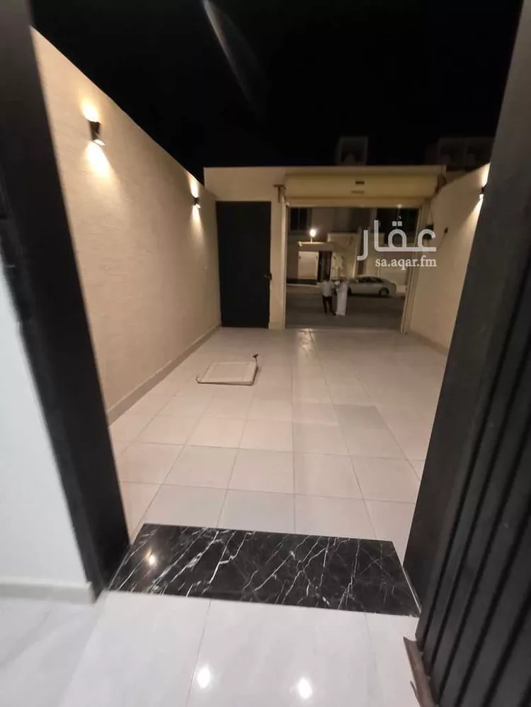 Floor for Sale in Riyadh Tuwaiq صورة 2