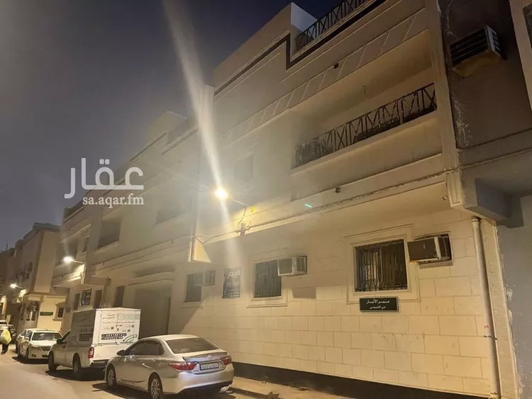 عمارة للبيع في شارع الفيروز أبادي, حي الشميسي, مدينة الرياض, منطقة الرياض صورة 2