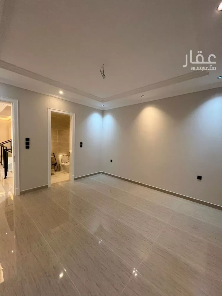 فيلا للبيع في شارع محمد بن ابي دينار, حي الصواري, مدينة الخبر, المنطقة الشرقية