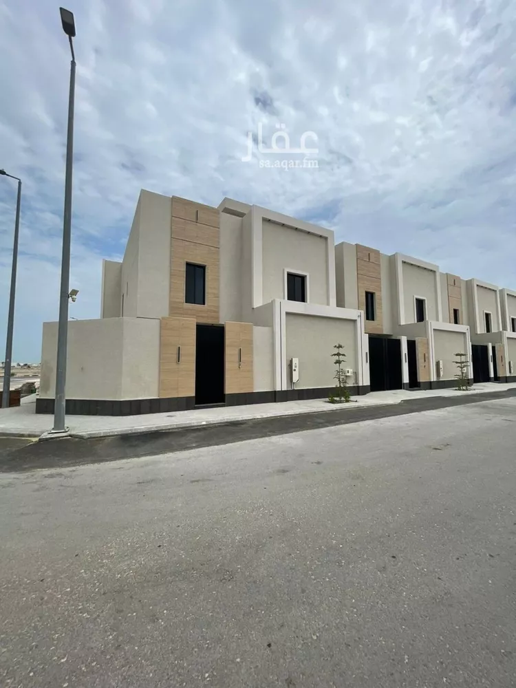 فيلا للبيع في شارع عبدالله بن شراحيل, حي الشراع, مدينة الخبر, المنطقة الشرقية