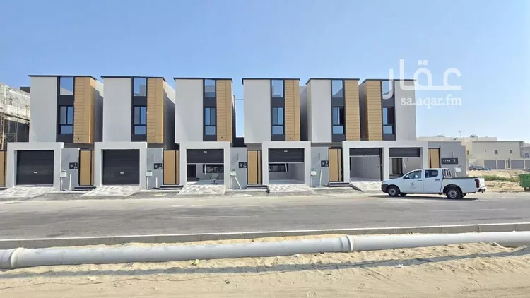 فيلا للبيع في شارع الحكمة, حي العقيق, مدينة الخبر, المنطقة الشرقية صورة 2