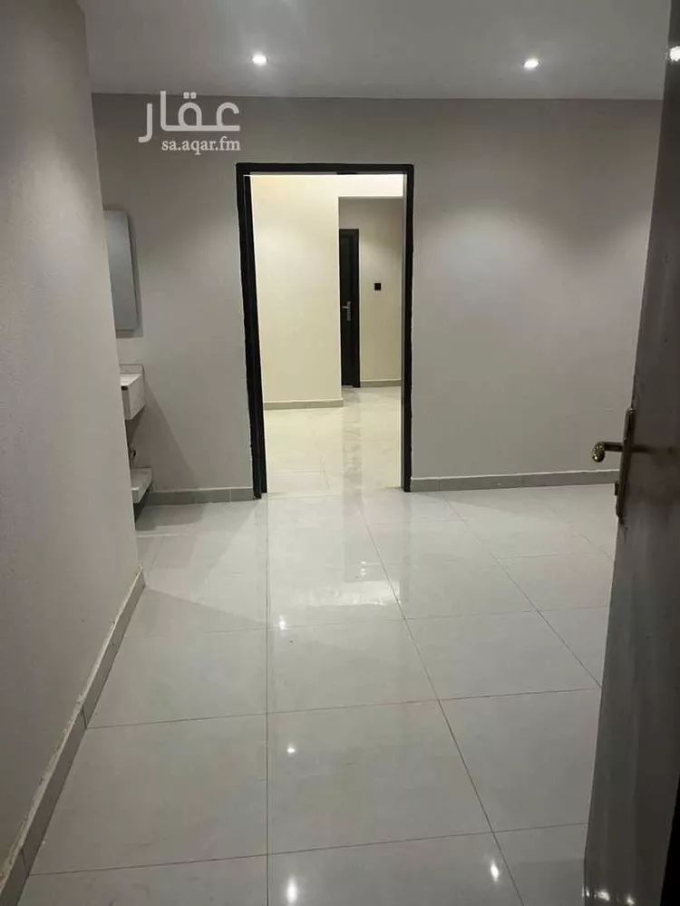 عمارة للإيجار في شارع عبدالله بن مرخان, حي قرطبة, مدينة الرياض, منطقة الرياض صورة 3