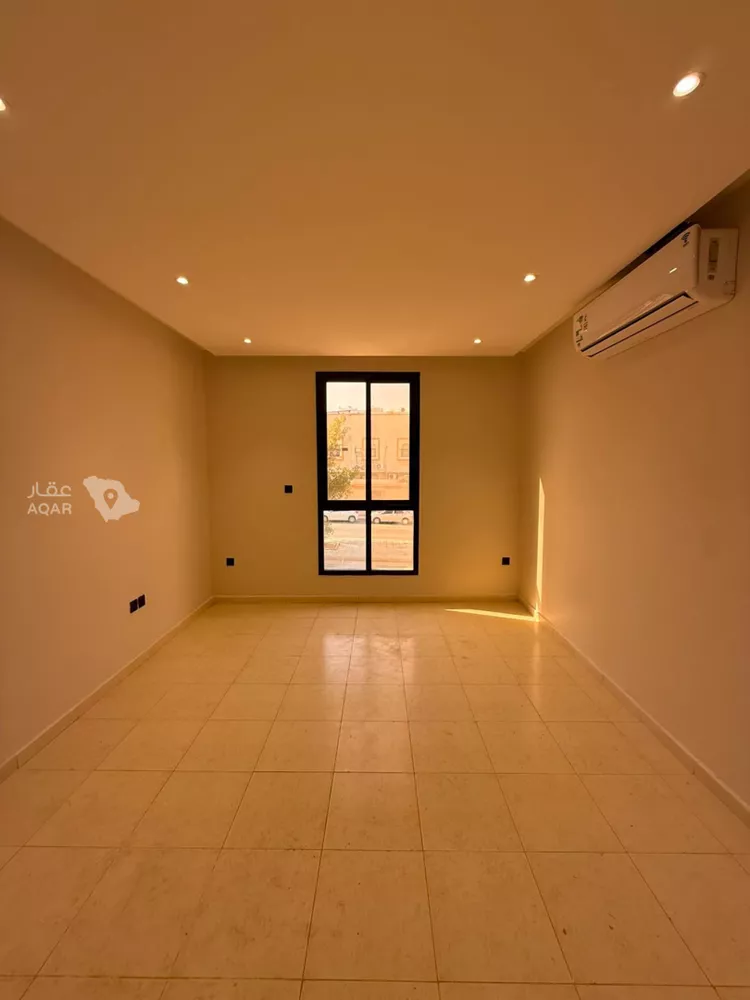 شقة للإيجار في شارع سماحة الشيخ محمد بن صالح بن محمد العثي, حي أم الحمام الغربي, مدينة الرياض, منطقة الرياض 2