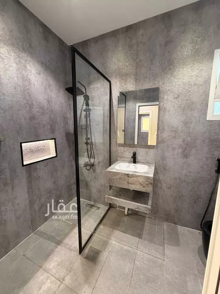 عمارة للبيع في شارع سماحة الشيخ محمد بن صالح بن محمد العثي, حي أم الحمام الغربي, مدينة الرياض, منطقة الرياض 11