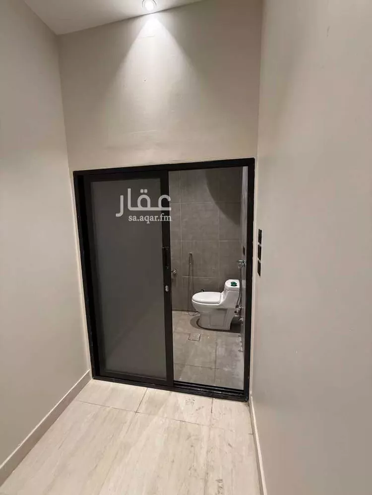 شقة للإيجار في شارع سماحة الشيخ محمد بن صالح بن محمد العثي, حي أم الحمام الغربي, مدينة الرياض, منطقة الرياض صورة 5