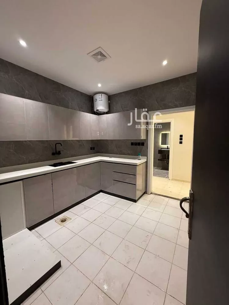 شقة للإيجار في شارع سماحة الشيخ محمد بن صالح بن محمد العثي, حي أم الحمام الغربي, مدينة الرياض, منطقة الرياض صورة 3