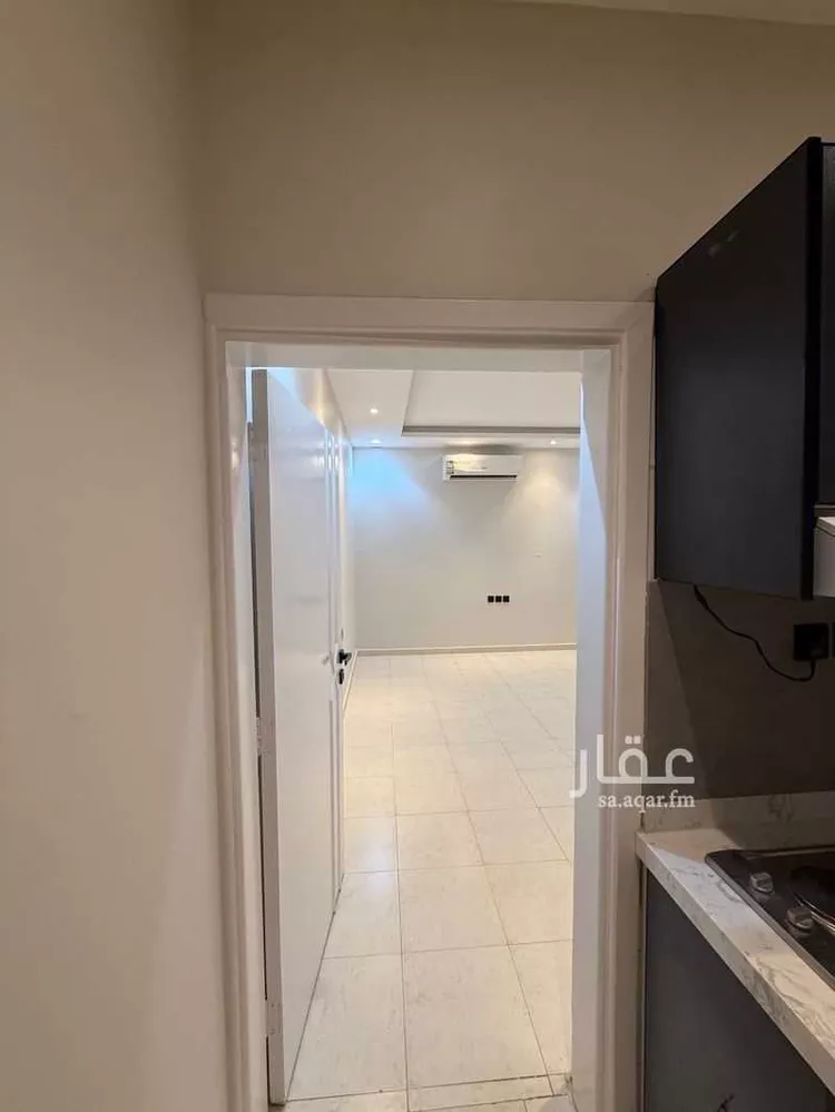 شقة للإيجار في شارع سماحة الشيخ محمد بن صالح بن محمد العثيمين, حي أم الحمام الغربي, مدينة الرياض, منطقة الرياض صورة 3