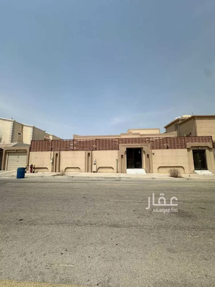 بيت للبيع في شارع احمد بن حنبل ، حي الدوحة الشمالية ، الظهران ، الدمام