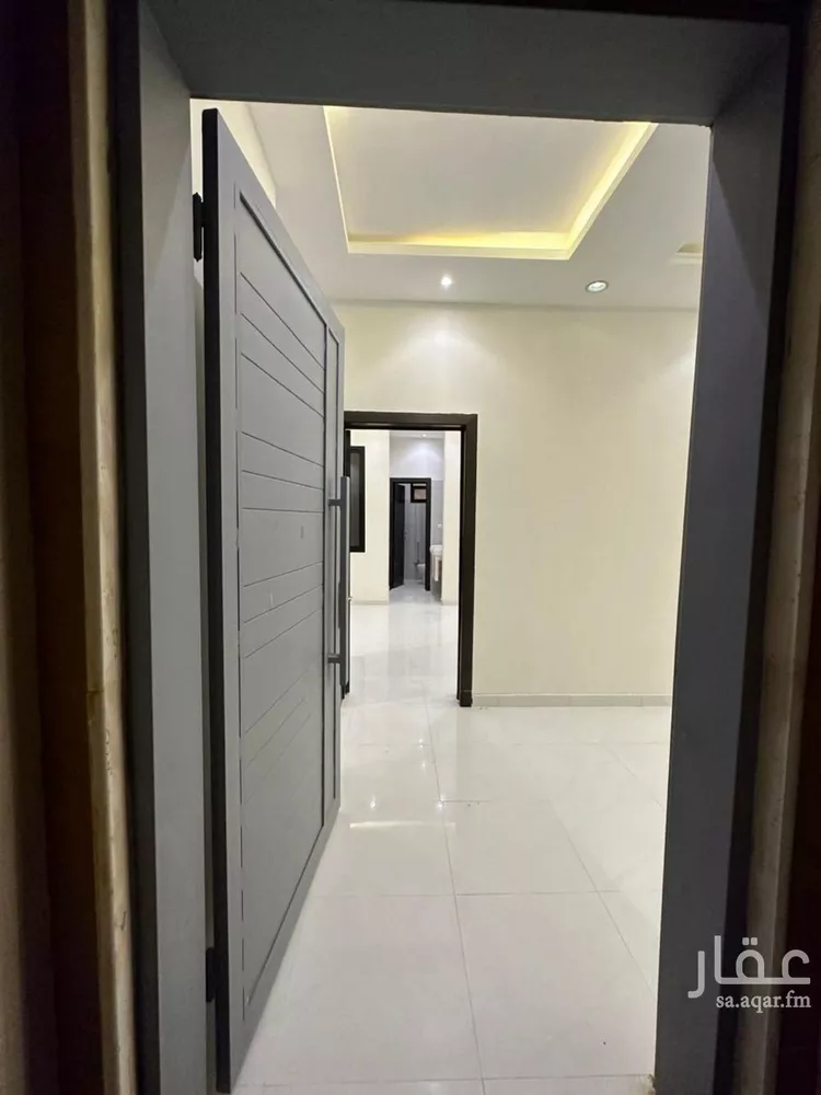 فيلا للبيع في شارع جبل العين, حي ظهرة لبن, مدينة الرياض, منطقة الرياض صورة 2