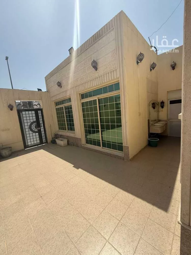 فيلا للبيع في شارع اوس ابن ساعدة, حي الفيصلية, مدينة الدمام, المنطقة الشرقية 9