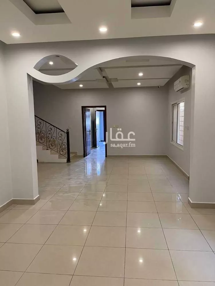 فيلا للبيع في شارع رافع بن رافع, حي طيبة, مدينة الدمام, المنطقة الشرقية صورة 4