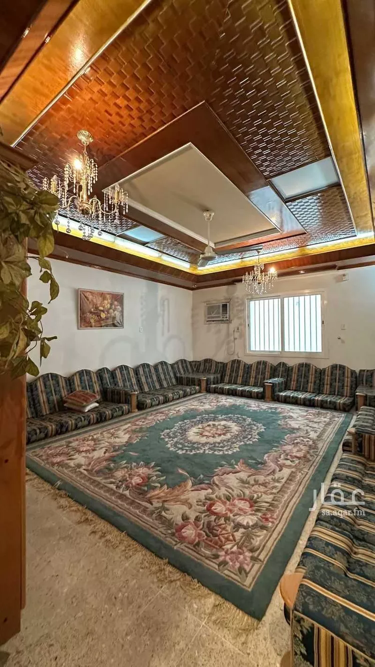 فيلا للبيع في شارع ثمامة بن اثال, حي الجامعيين, مدينة الدمام, المنطقة الشرقية صورة 2