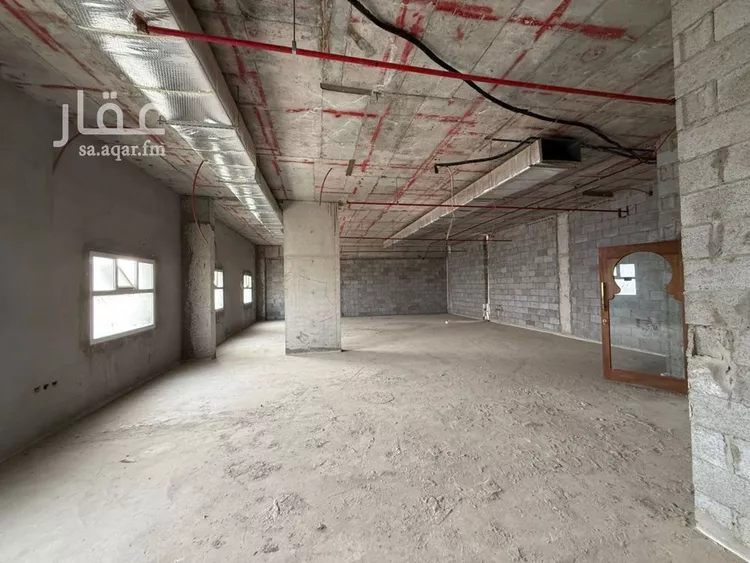 مكتب تجاري للإيجار في شارع الملك عبد الله بن عبدالعزيز, حي المزروعية, مدينة الدمام, المنطقة الشرقية صورة 2