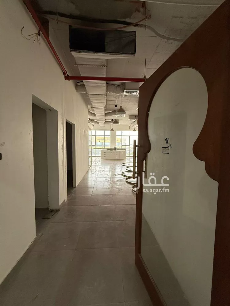 مكتب تجاري للإيجار في شارع الملك عبد الله بن عبدالعزيز, حي المزروعية, مدينة الدمام, المنطقة الشرقية صورة 2