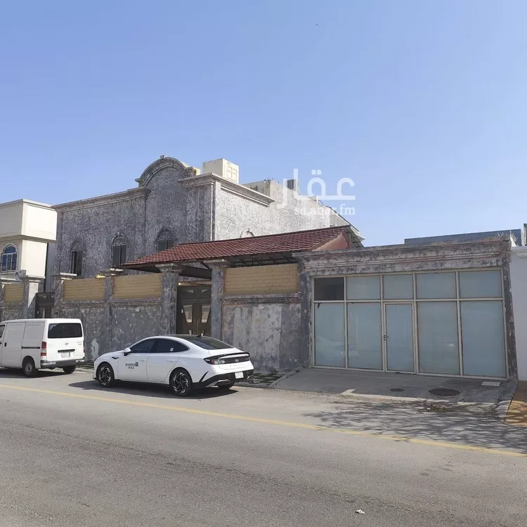 فيلا للبيع في شارع شمس الدين الشافعي, حي الشاطئ الغربي, مدينة الدمام, المنطقة الشرقية 14