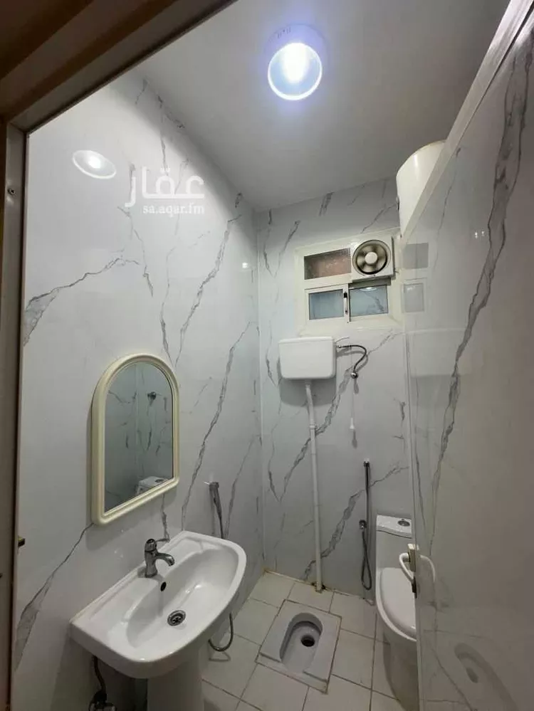 شقة للإيجار في شارع البراء بن مالك, مدينة المجارده, منطقة عسير صورة 5