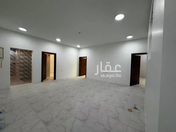 شقة للإيجار في شارع فضالة الغنوي, حي المجيدية, مدينة القطيف, المنطقة الشرقية صورة 2