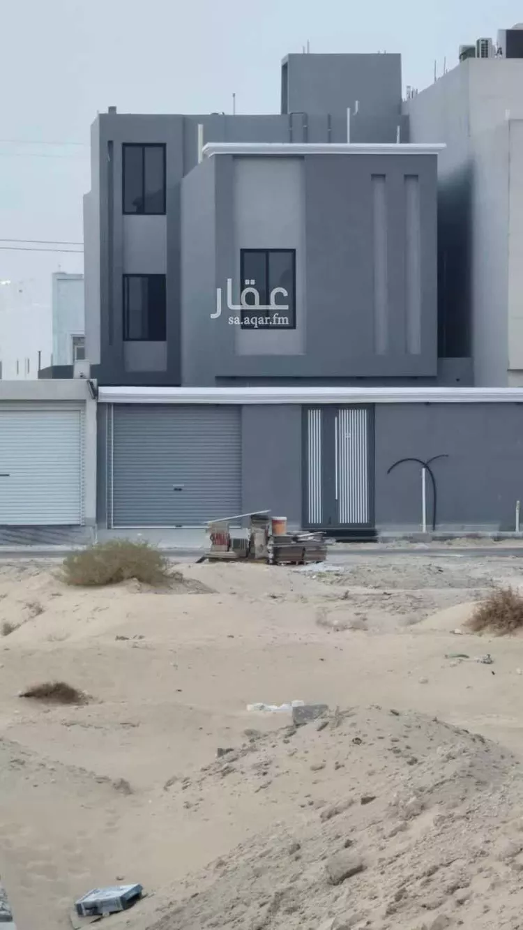 فيلا للبيع في شارع ابو اسحاق المقدسي, حي الصقور, مدينة الاحساء, المنطقة الشرقية