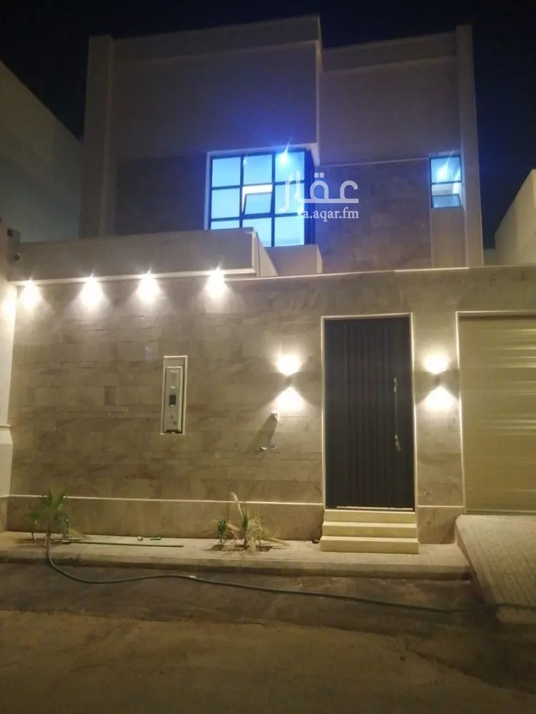 فيلا للبيع في شارع إبراهيم الموسكي, حي بدر, مدينة الرياض, منطقة الرياض صورة 2