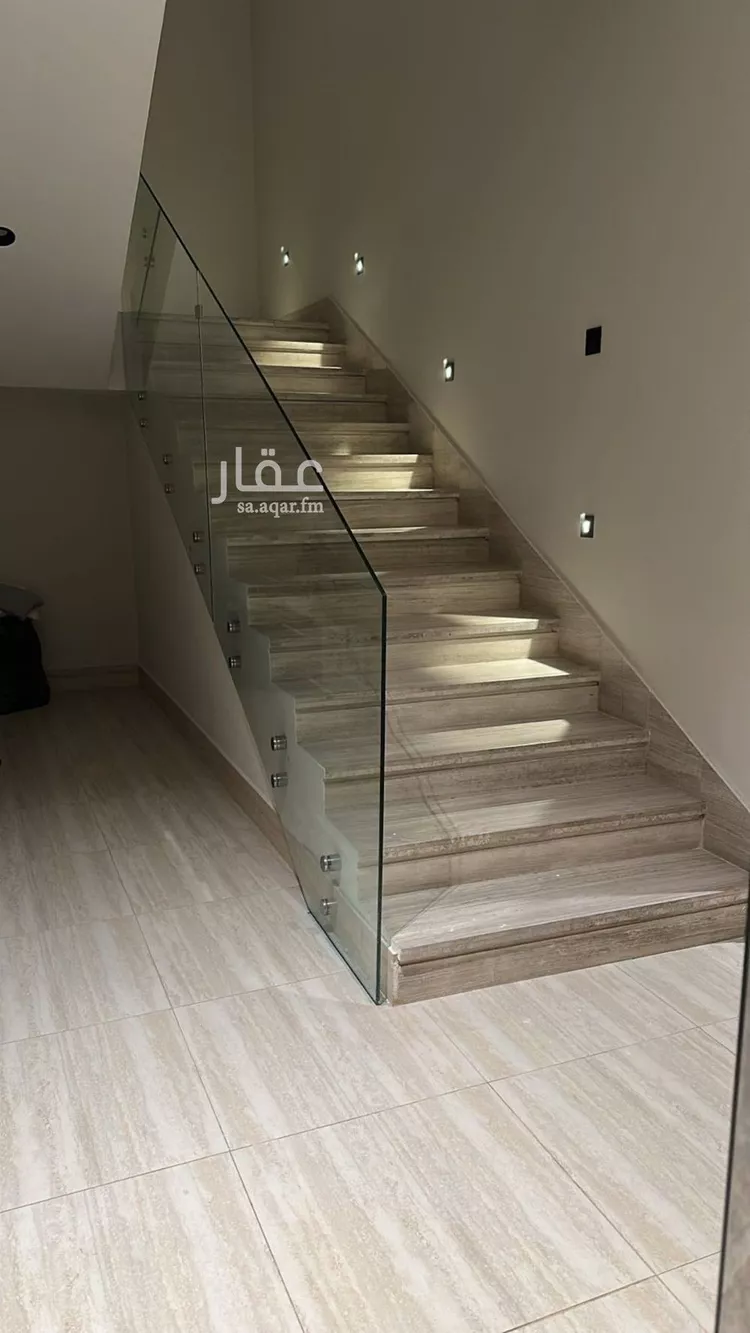 فيلا للإيجار في شارع رقم 151, حي الياسمين, مدينة الرياض, منطقة الرياض صورة 2